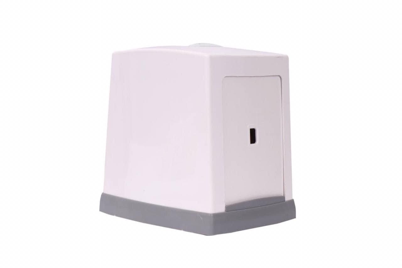 L fold dispencer white